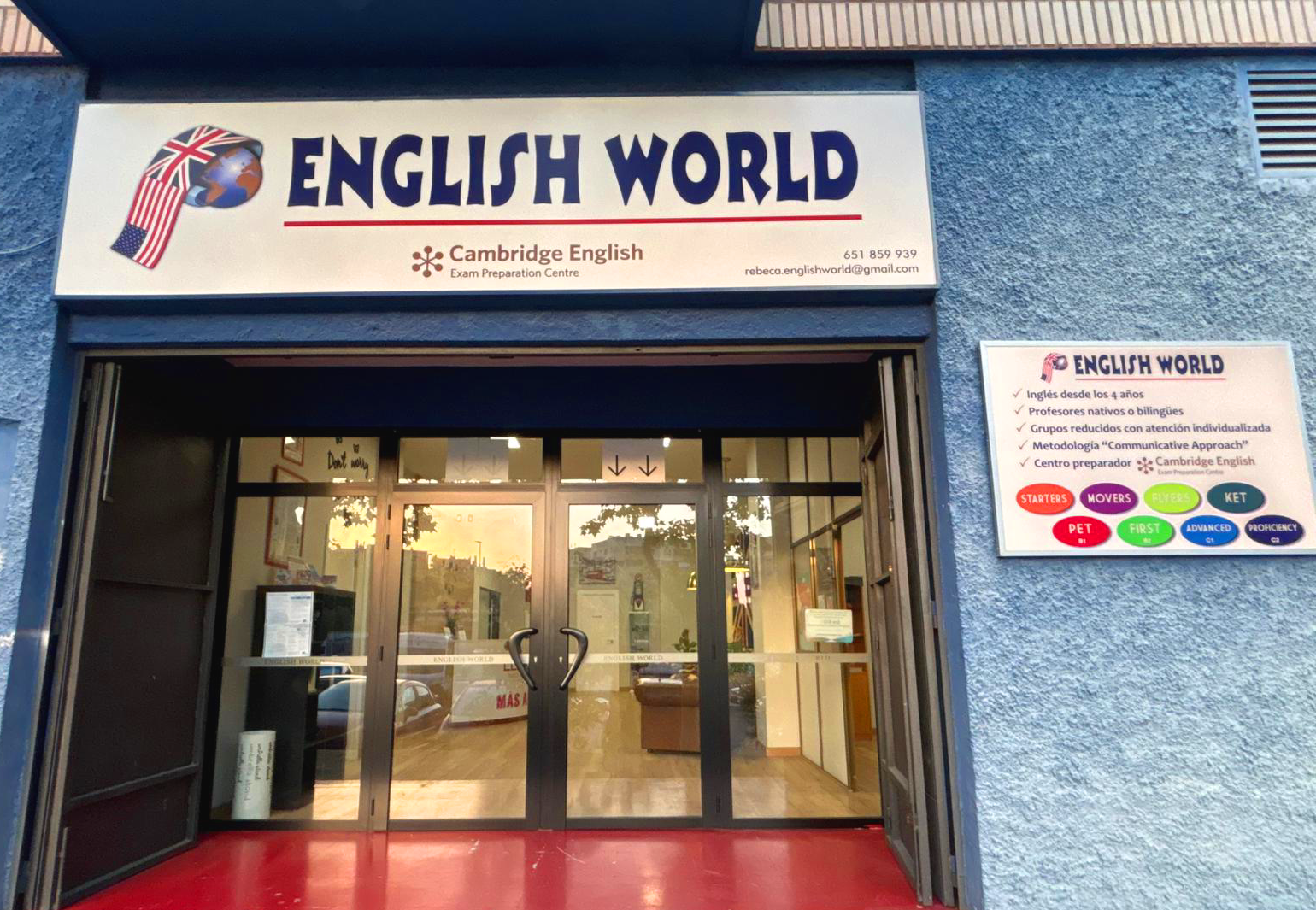 Fachada de English World